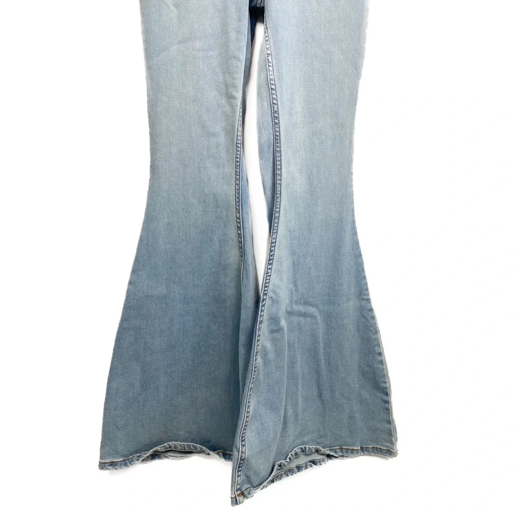 Free People Hearts Beat Fitted Flare Denim Coverall Jumpsuit in Sunbath Blue - S - Picture 6 of 10